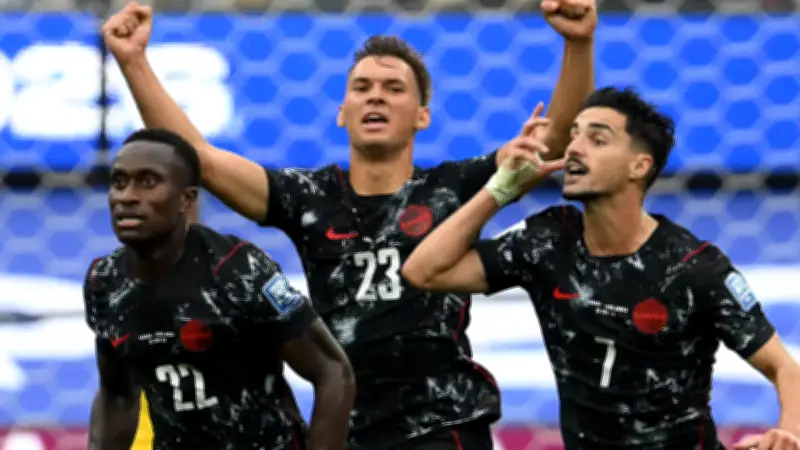 أوستاكيو يعادل إنجاز بيرلو ويقود كندا لثمن نهائي كأس العالم 2026