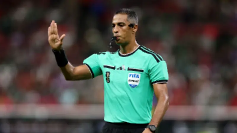 فيفا يختار أمين عمر لحكم مباراة الأرجنتين والنمسا في كأس العالم 2026