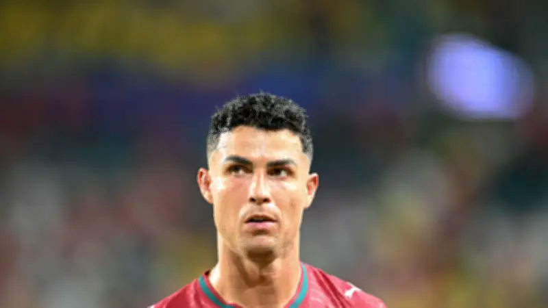 فورلان ينتقد رونالدو: أناني ويضر البرتغال بثباته في الملعب