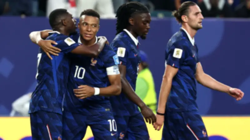 فرنسا تصعق العراق بثلاثية وتتأهل لدور الـ32 في كأس العالم