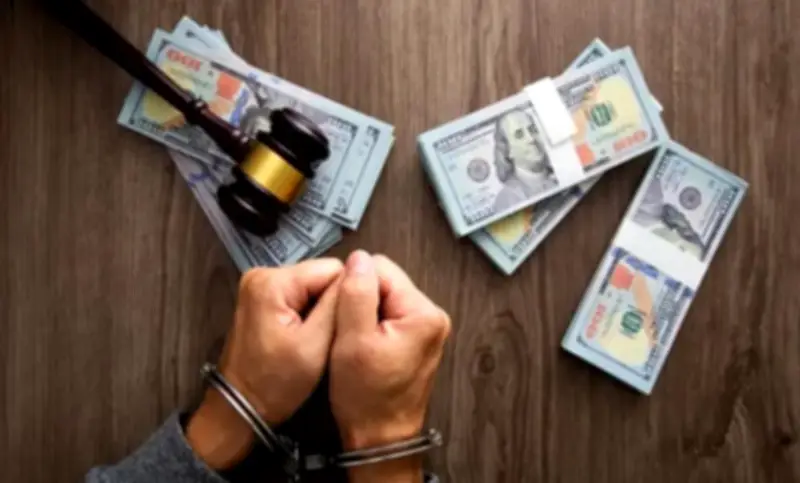أوهم ضحاياه بغسل 100 مليون جنيه من حصيلة النصب على المواطنين