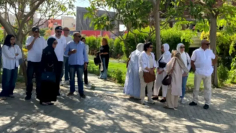 تشييع جثمان الفنان محمد مرزبان بحضور عائلته وأصدقائه وفقاً لوصيته