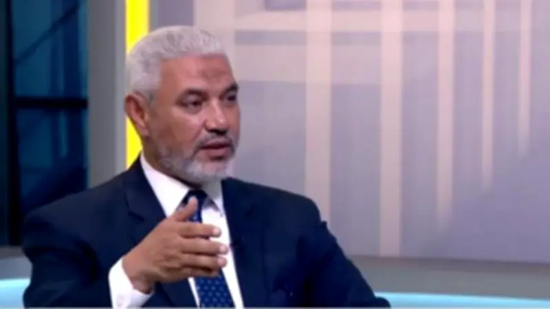 جمال عبد الحميد يهاجم المبالغة في الإشادة بحمزة عبد الكريم