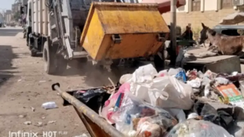 محافظ الجيزة يأمر بإزالة منشأة مخالفة لإعادة تدوير المخلفات بأبو النمرس