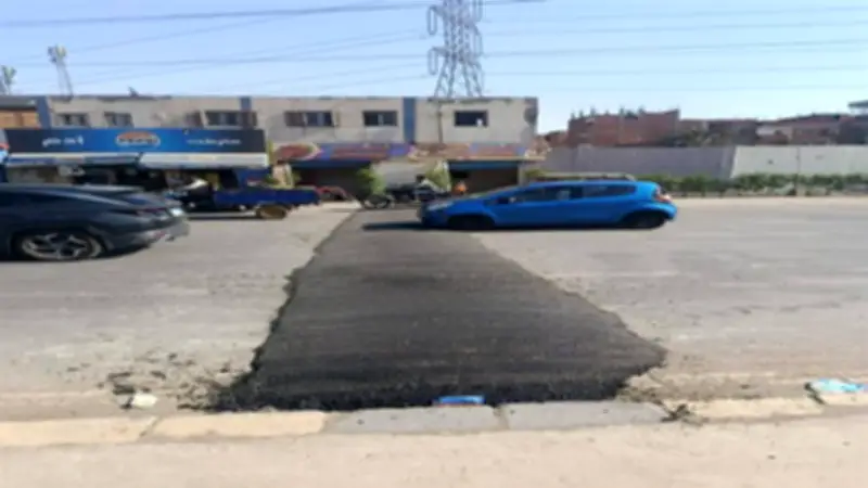 محافظة الجيزة تنشئ مطبات صناعية بالطريق الأبيض استجابة لشكاوى المواطنين