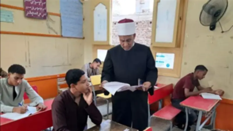 نصائح ذهبية من رئيس قطاع المعاهد الأزهرية لطلاب الثانوية الأزهرية بقنا