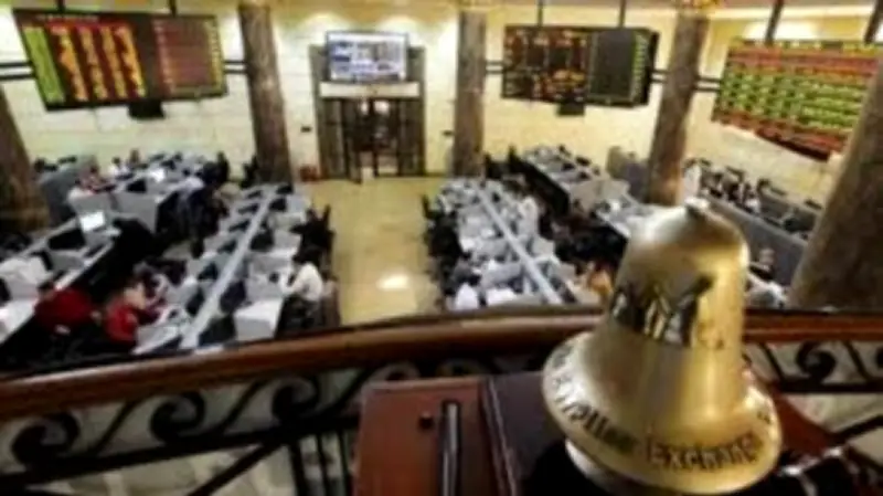 الحكومة تطرح 30 شركة وبنك القاهرة في البورصة قبل نهاية 2026
