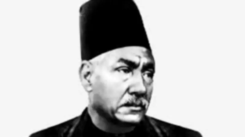 حافظ إبراهيم.. شاعر النيل الذي حوّل آلام الشعب إلى قصائد خالدة