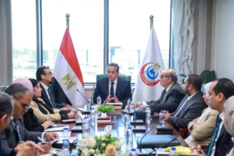 وزير الصحة يوجه بتوفير كوادر متخصصة للكشف على ذوي الهمم وصرف الأجهزة التعويضية
