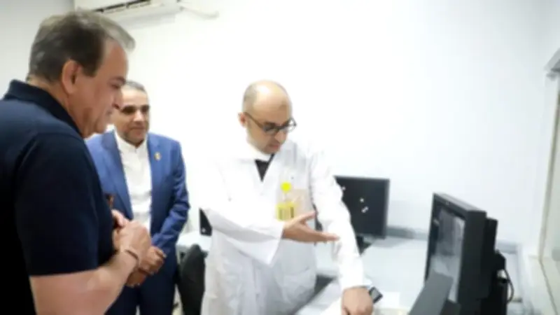 وزير الصحة يشيد بأول عملية تغيير صمام أورطي بالقسطرة دون فتح الصدر في المنيا