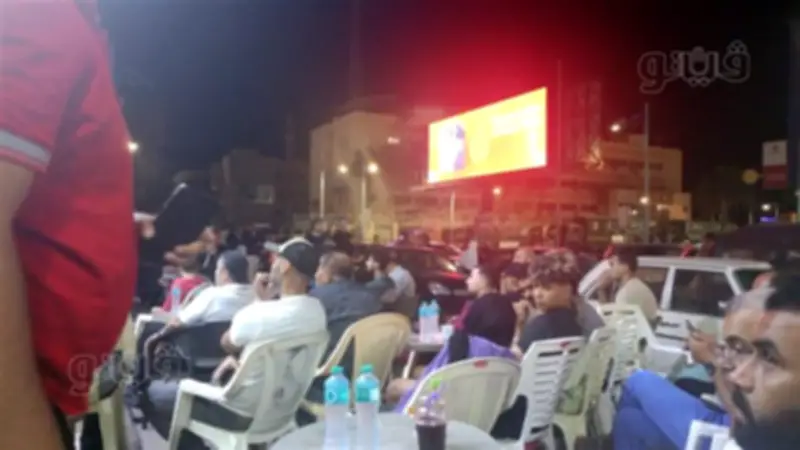 إقبال كثيف على المقاهي بمطروح لمتابعة مباراة مصر وبلجيكا في كأس العالم