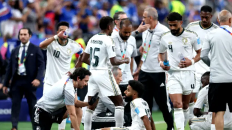 عقدة تاريخية تطارد السعودية في كأس العالم بعد شوط سلبي مع الرأس الأخضر