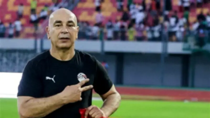 حسام حسن يحتفل مع الجماهير المصرية في أمريكا بعد تعادل مصر وبلجيكا بكأس العالم