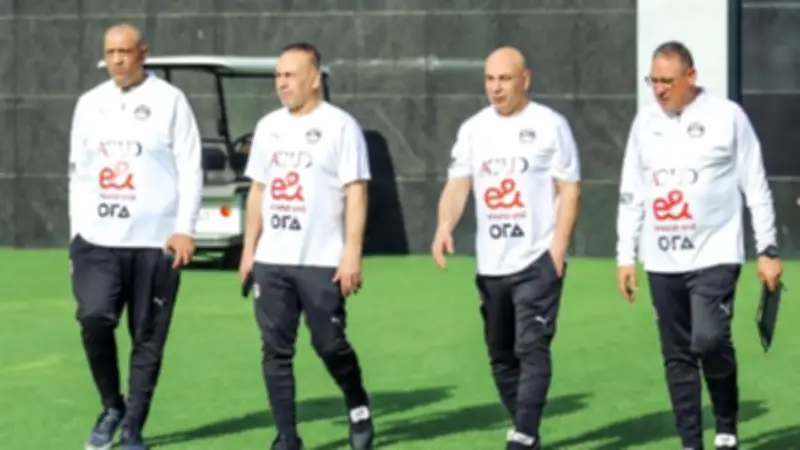 حسام حسن يراقب إيران ونيوزيلندا استعدادًا لمواجهتيهما في كأس العالم