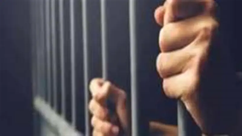 محبوس في قضية نصب.. كشف ملابسات انتحال عاطل صفة ضابط لبيع أجهزة وهمية