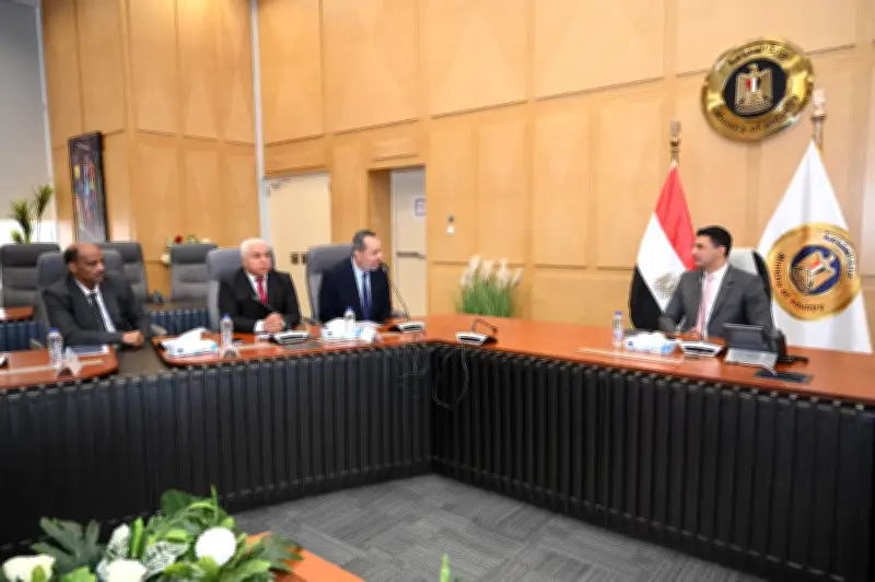 وزير الصناعة: دراسة متكاملة لتحقيق قفزة في صادرات الأثاث المصري