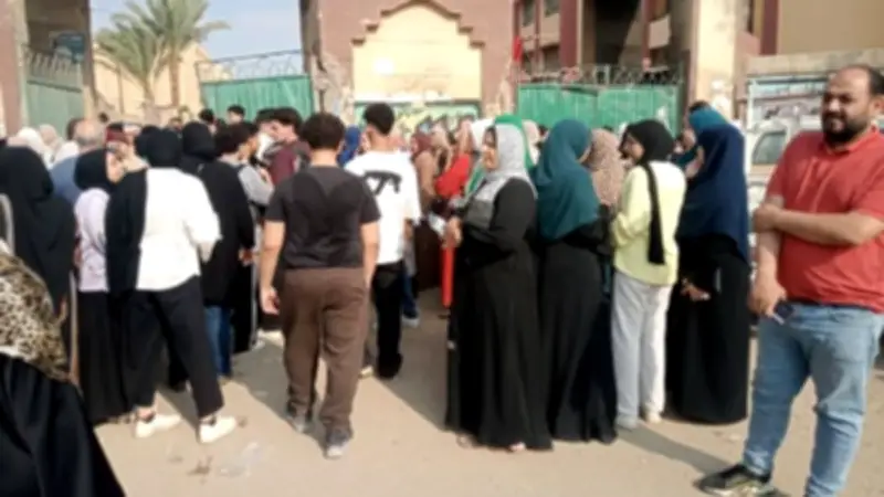 تكثيف المتابعة بمحيط لجان الثانوية العامة في أول أيام الامتحانات بحي شرق شبرا الخيمة