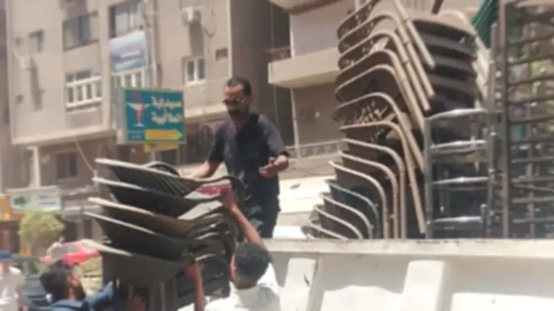حملات مكثفة لرفع الإشغالات والنظافة ببولاق الدكرور في الجيزة