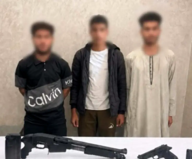 الداخلية تكشف ملابسات إطلاق شخصين النار في الهواء بالمنيا