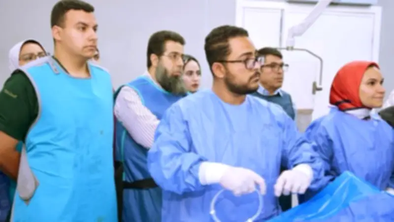 فريق الأشعة التداخلية بجامعة المنوفية ينقذ مسنًا من نزيف رئوي حاد