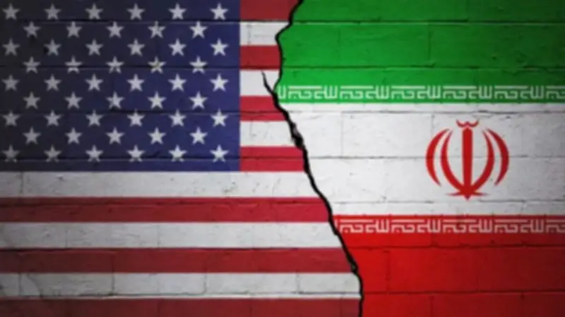 اتفاق إيران وأمريكا: إعفاء 60 يوماً لعبور السفن بمضيق هرمز
