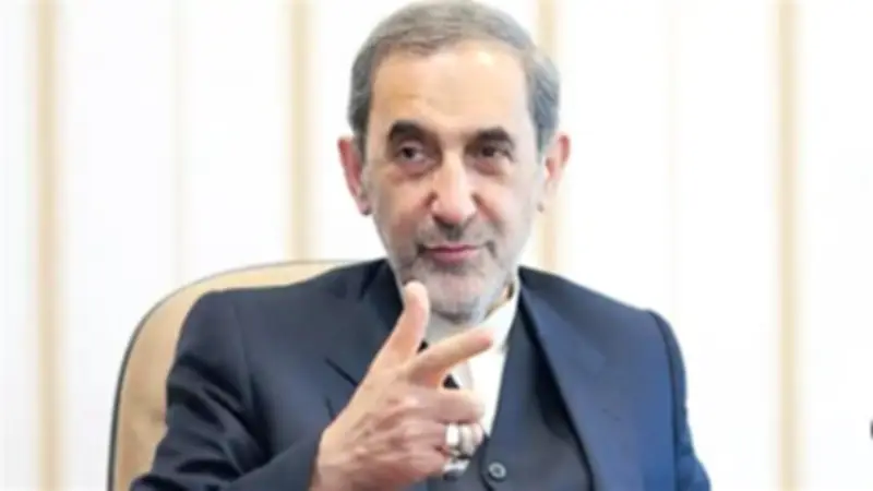 مستشار المرشد الإيراني يحذر من بقاء الاتفاق حبراً على ورق ويؤكد تهديد إمدادات الطاقة