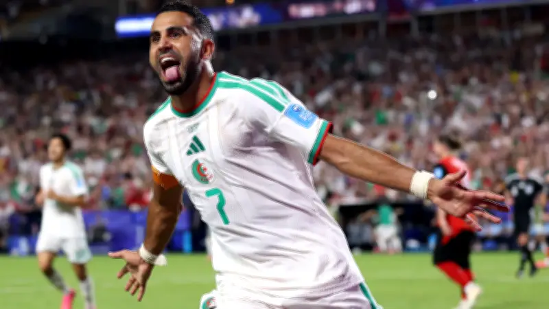 فرحة مذيعي إيران تتحول إلى صدمة في دقائق بعد هدف النمسا القاتل