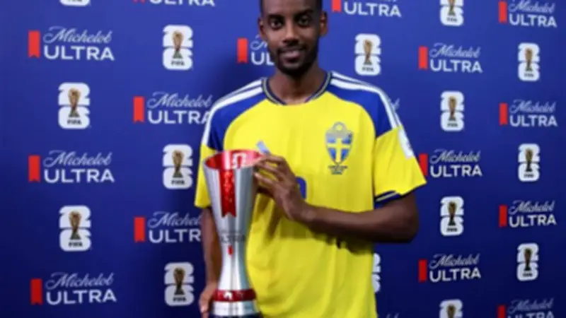 إيزاك يتوج بجائزة أفضل لاعب في مباراة السويد وتونس بكأس العالم 2026