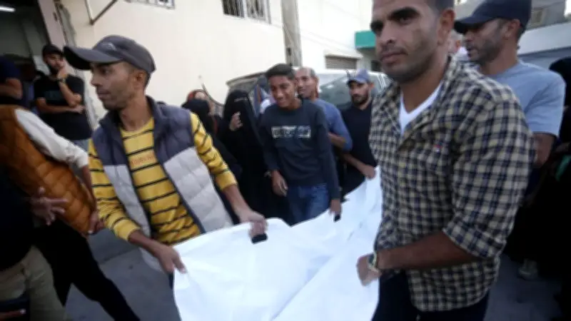 الاحتلال يواصل حصاده: 1007 شهداء و3165 جريحًا منذ وقف النار بغزة