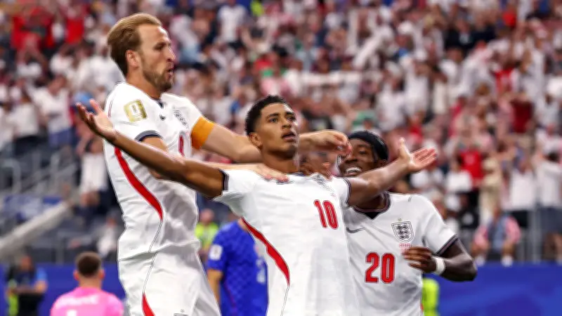 بيلينجهام يكشف سر تأثره الشديد أثناء عزف النشيد الوطني الإنجليزي