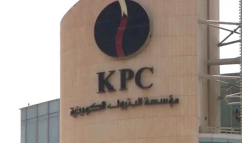 الكويت تستهدف عودة إنتاج النفط إلى 3.2 مليون برميل يومياً خلال أسبوع