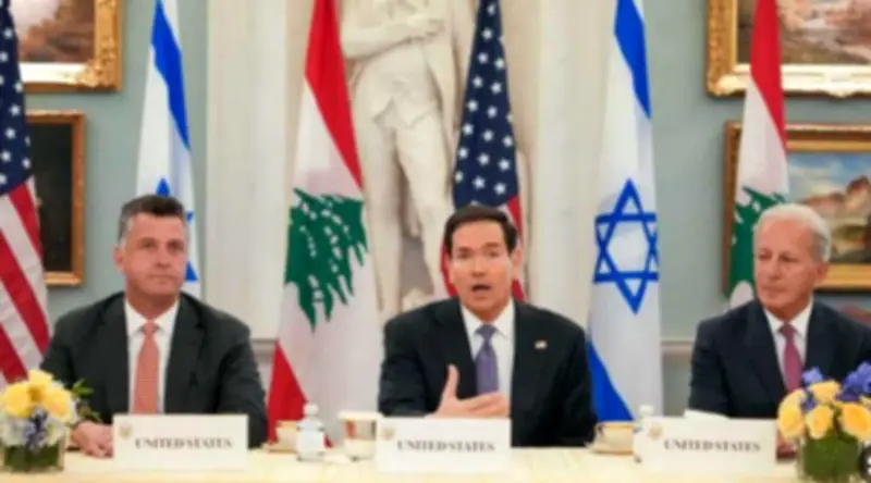 لبنان وإسرائيل يوقعان اتفاقًا إطاريًا لترسيم الحدود البحرية برعاية أمريكية