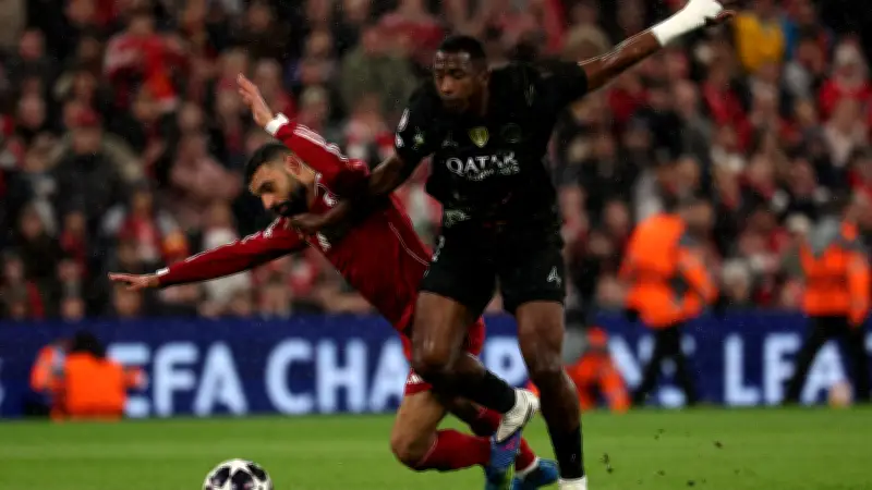 ليفربول يتفوق على سان جيرمان في سباق ضم ديوماندي لتعويض صلاح