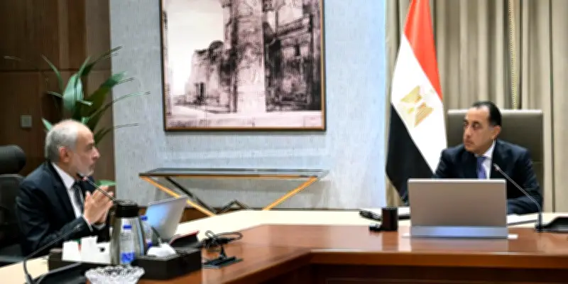 مدبولي يتابع خطة تطوير نزلة السمان وإحياء قرافة المماليك