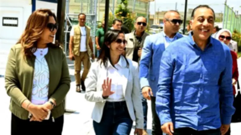 مدبولي يبدأ جولة موسعة بالبحيرة لتفقد المشروعات الخدمية والتنموية