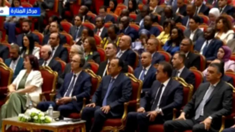 مدبولي يشاهد فيلما قصيرا عن إنجازات المعرض الطبي الأفريقي ويفتتح فعاليات النسخة الخامسة
