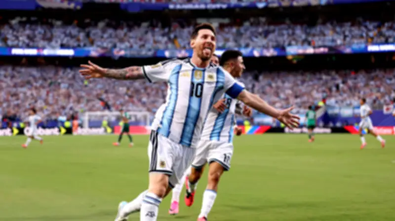 ميسي يعادل كلوزه كأفضل هداف في تاريخ كأس العالم بهاتريك في مرمى الجزائر