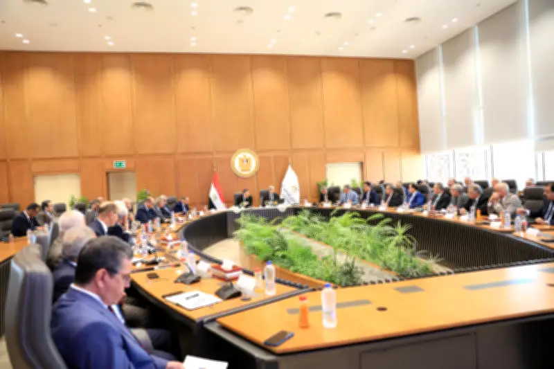وزير التعليم العالي يؤكد أهمية تعزيز حضور الجامعات الأهلية في التصنيفات الدولية