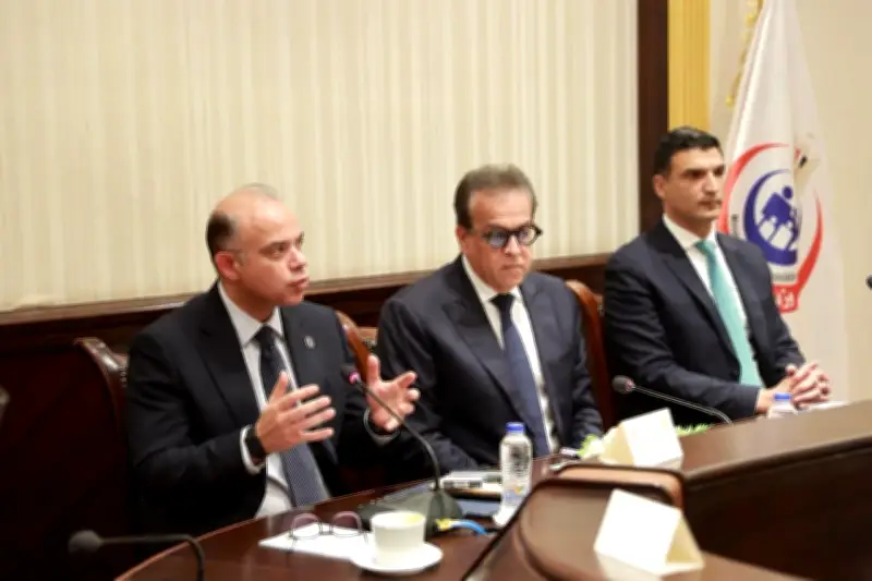 وزراء الصحة والاستثمار والصناعة يبحثون آليات خفض الإصابات بالأمراض المرتبطة بالسكر