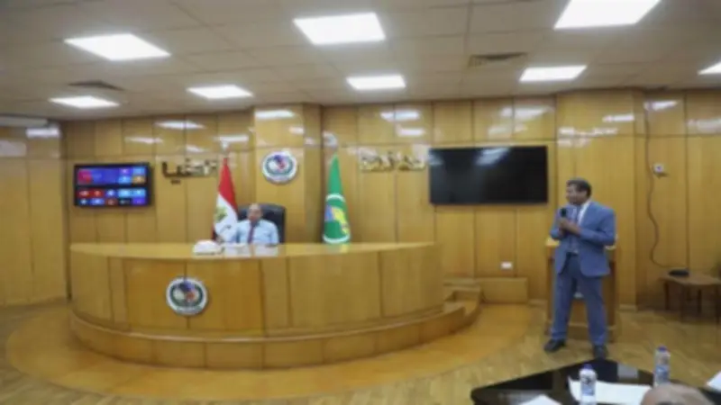 محافظ المنيا يوافق على تقنين 234 حالة في أكبر لجنة لتوفيق أوضاع أراضي الدولة