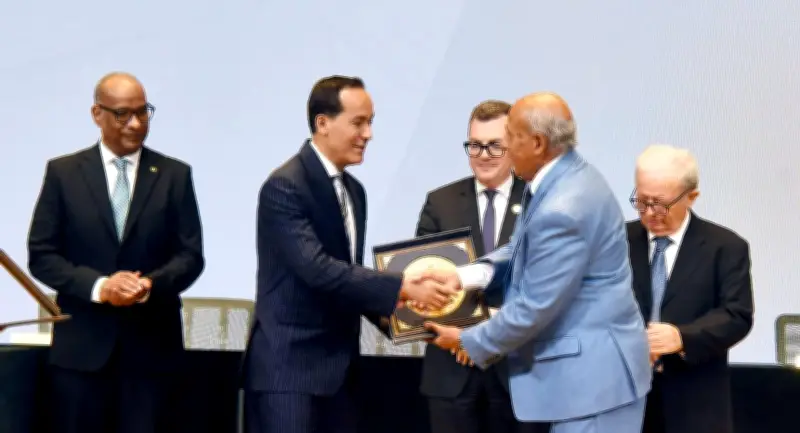 محمد عوض: الاستثمار في رأس المال البشري ركيزة أساسية للتنمية المستدامة