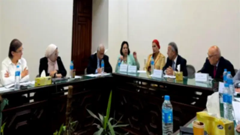 القومي للمرأة يطرح مقترحات لتطوير خدمات الولادة والرعاية الصحية للأمهات