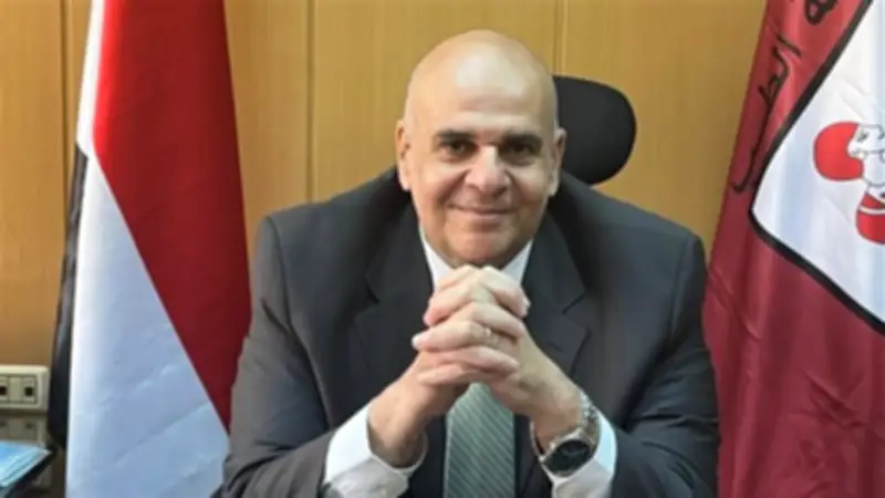 عمر عزام عضوًا باللجنة العليا للقضاء على الجذام ومنسقًا للقوافل الطبية