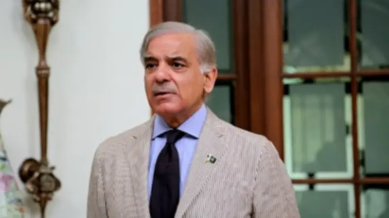 رئيس وزراء باكستان يتوجه إلى جنيف لحضور توقيع مذكرة التفاهم الأمريكية الإيرانية