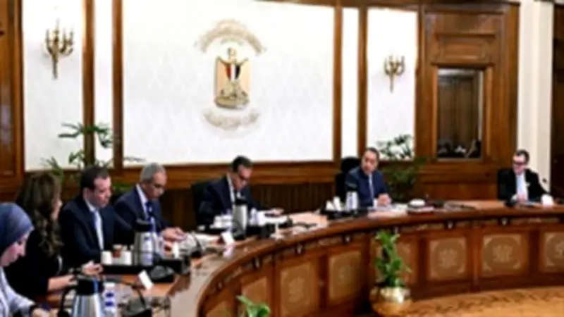 مدبولي يترأس اجتماعاً لتطوير منظومة الإسعاف المصرية وزيادة أسطولها