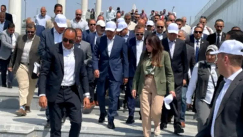مدبولي يتفقد حديقة تلال الفسطاط والجمعية الجغرافية بمصر القديمة