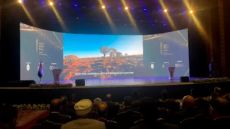 رئيس الوزراء يشهد فيلماً تسجيلياً حول توطين صناعة الدواء في مصر والتعاون الإفريقي