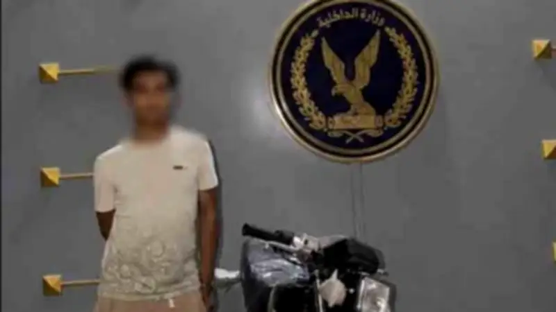 ضبط قائد دراجة نارية صدم طالبتين بالحوامدية وهرب من موقع الحادث