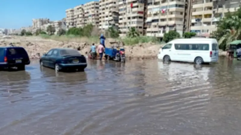 رئيس مدينة بورفؤاد تتابع إصلاح كسر مفاجئ بخط مياه الشرب وتوجيهات بسرعة الشفط
