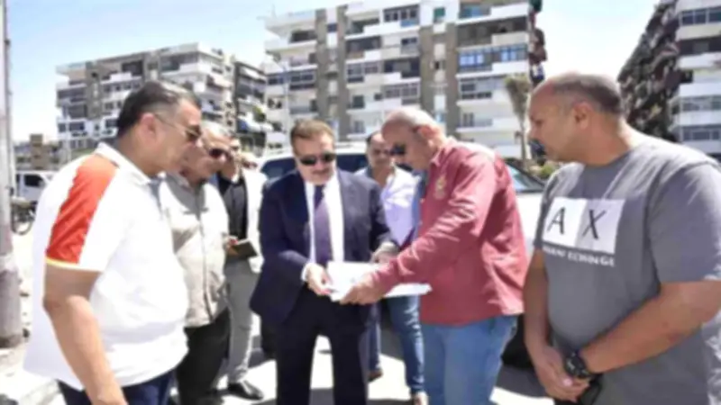 محافظ بورسعيد يتابع تنفيذ ازدواج وتقاطع امتداد استاد النادي المصري